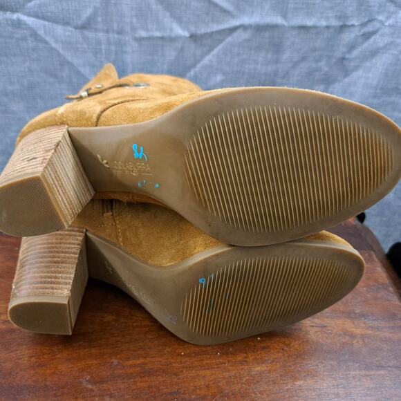 Koolaburra Ugg Chestnut Brown Suede Samiah Buckle Ankle Heeled Bootie Size: 9.5 - Picture 5 of 11